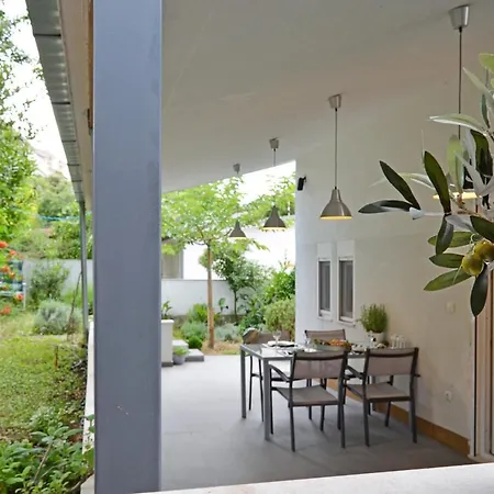 בית נופש Marineblue טרוגיר